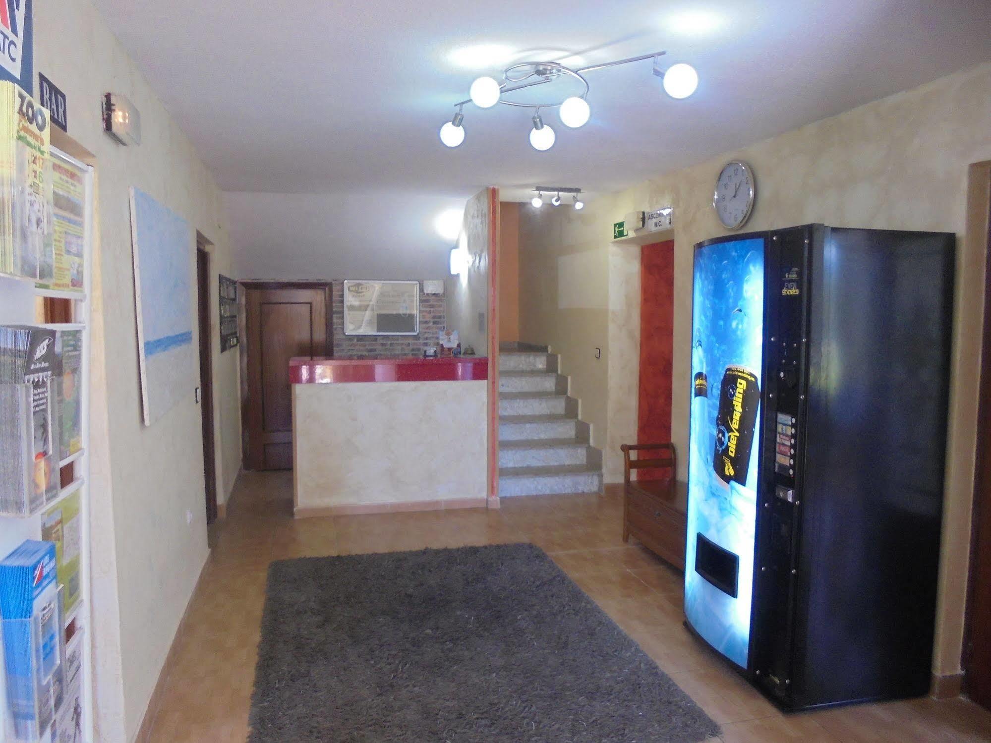 Hotel Azcona Noja Extérieur photo